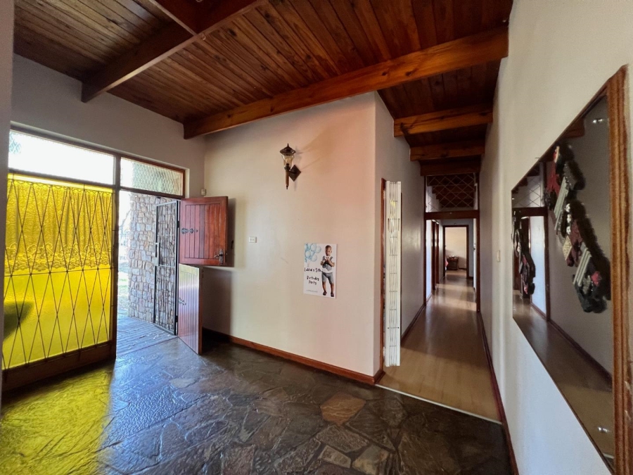 4 Bedroom Property for Sale in Kabega Park Eastern Cape